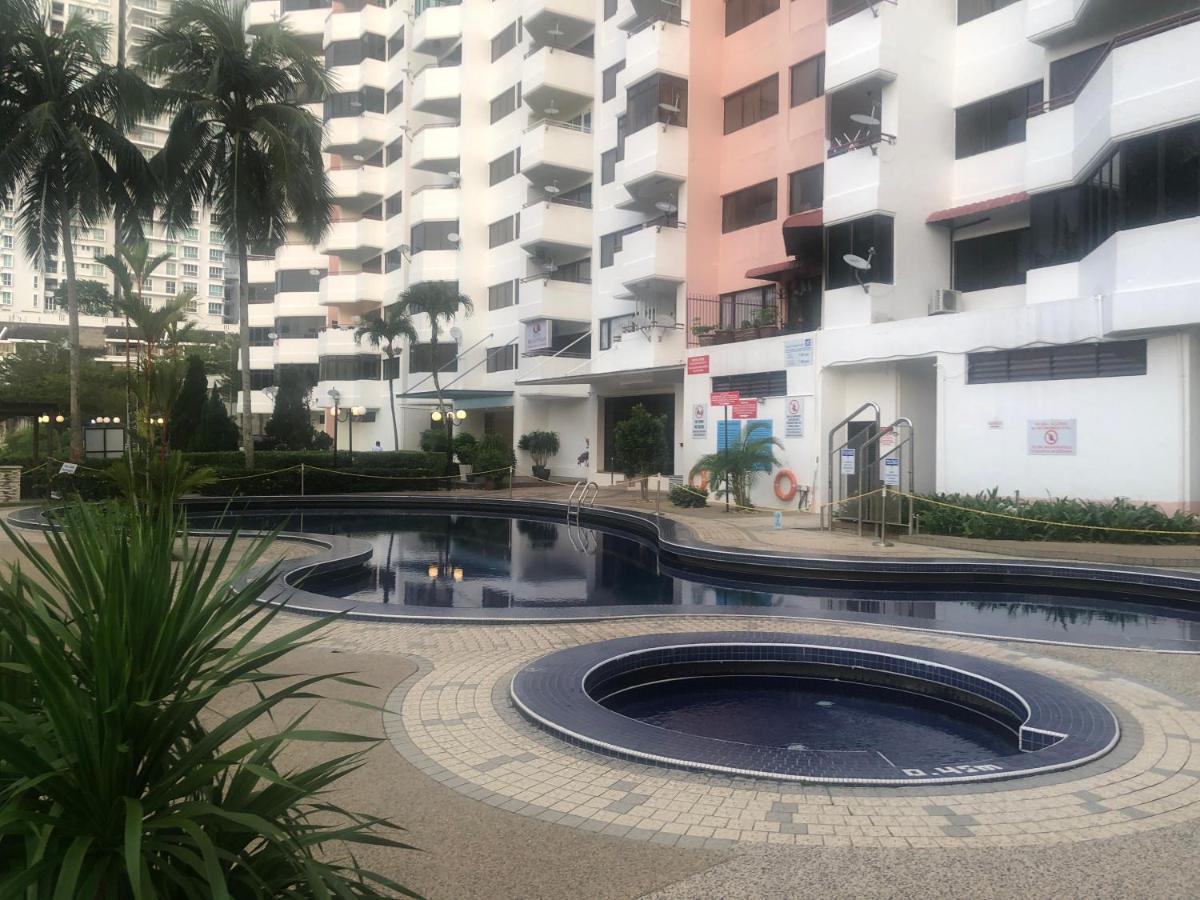 SRI SAYANG Beach Resort 8 Home Stay Batu Feringgi Exterior foto